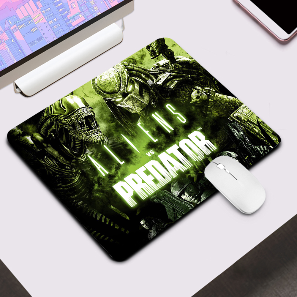 Alien vs Predator Small Gaming - مراجعة Pc Gaming Vs Laptop Gaming وسعره